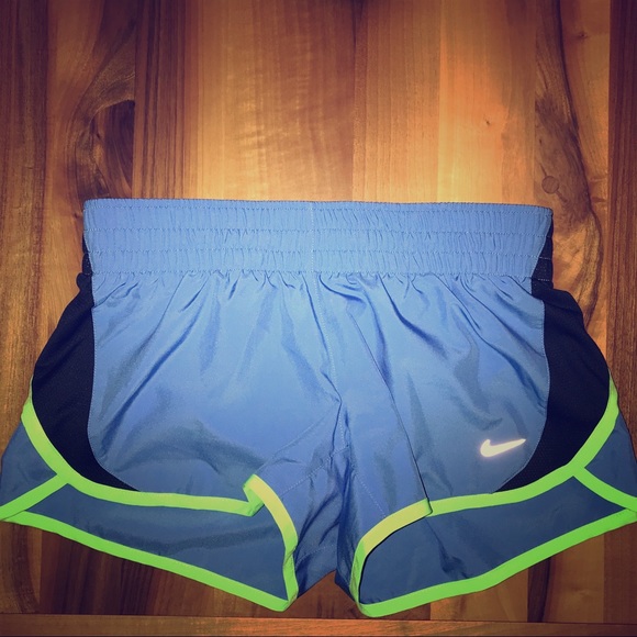 Nike Pants - NIKE Dry-Fit women’s running shorts size small